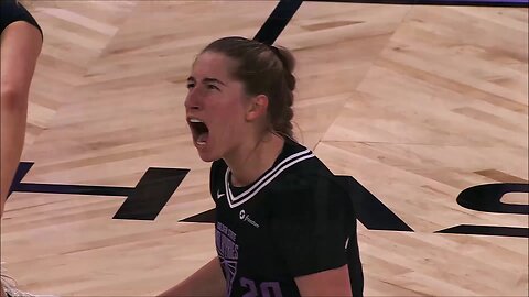 FLAGRANT, Kate Martin for 3 AND-1! Golden State Valkyries vs Minnesota Lynx WNBA women's basketball