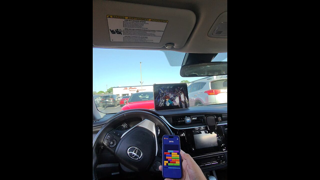 Living in my car on my day off waiting on a DoorDash order