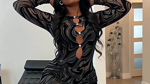 She moves like she owns the moment-every sway intentional, every motion confident 🔥✨