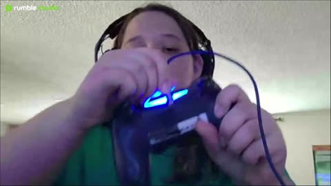 come chill and talk while I play battlefield and eat cookies and apple juice with cinnamon