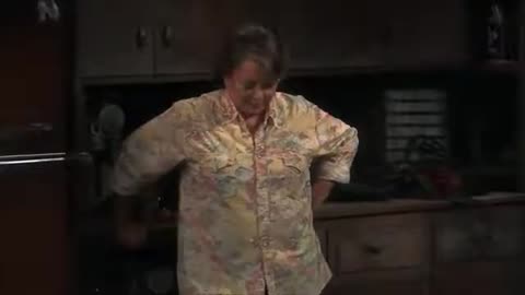 Roseanne S10E01 Twenty Years to Life