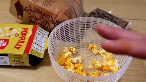 Popfully Hot Cheddar Gourmet Microwave Popcorn Taste Test Review