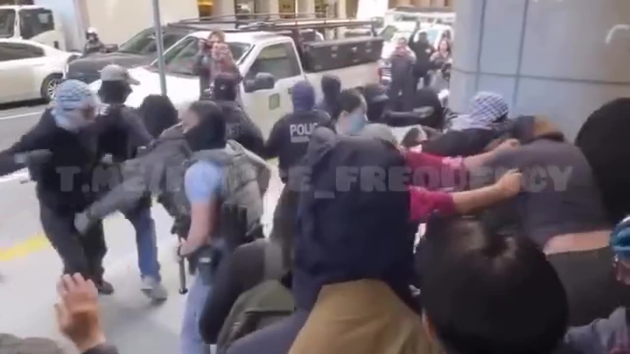 BREAKING: ICE attacked by domestic terrorists outside San Fran immigration court