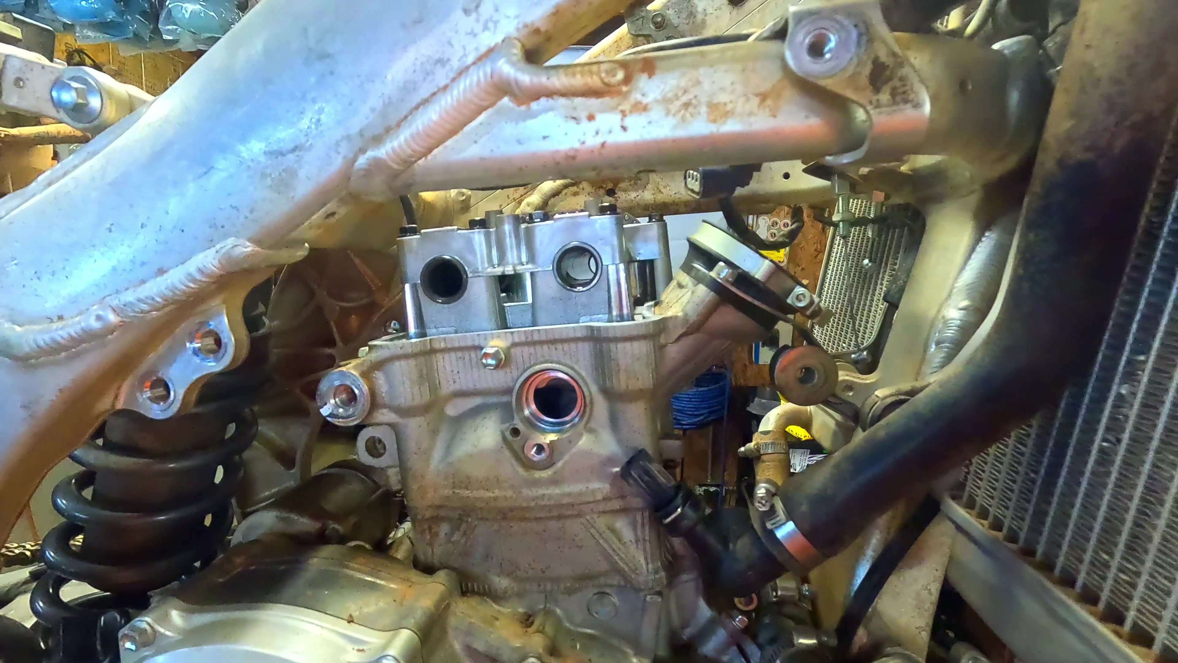 2023 Yamaha YZ450F - Adjusting Valves Overview