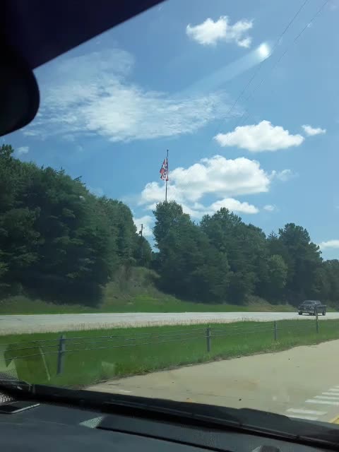 Reminders that you are in Dixieland