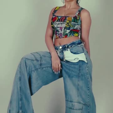 "Style Showdown: Comparing 2 Trendy Dresses You Need This Season! | Fashion Tips Inside!"