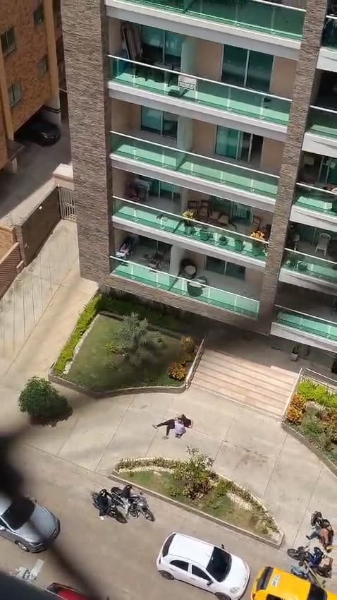 Murió arquitecto tras caída desde piso 11 en edificio del norte de Barranquilla: investigan causas