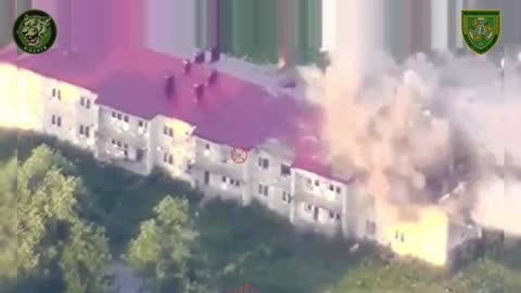 Ukrainian Airstrikes Demolish Entire Building