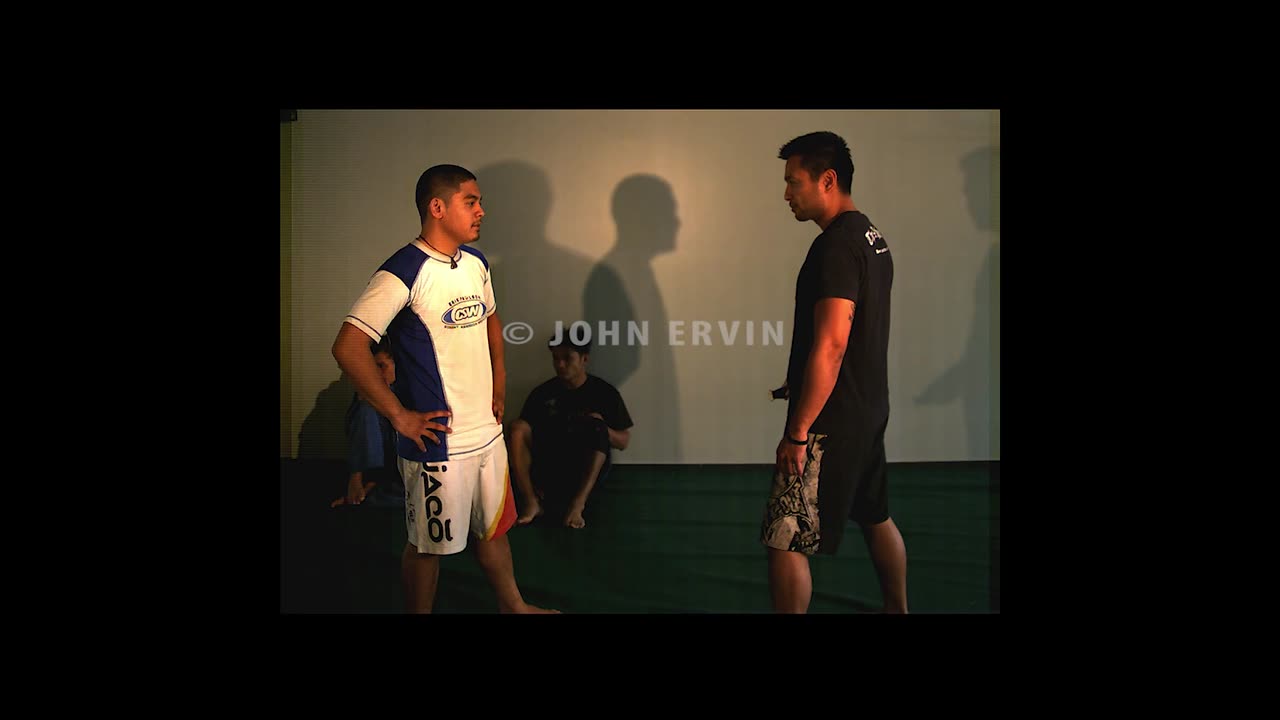 Arnis in Slow Motion (Filipino Stick and Knife Fighting)