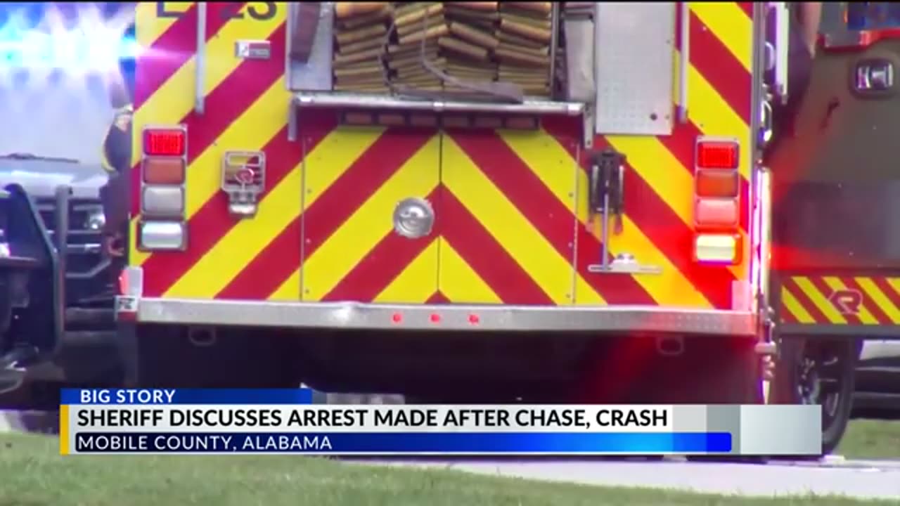 Car chase in Mobile ends in fatality and injury
