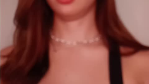 W streamer girl