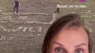 Jews take a sitting stone cross of 50 years to make Moloch star