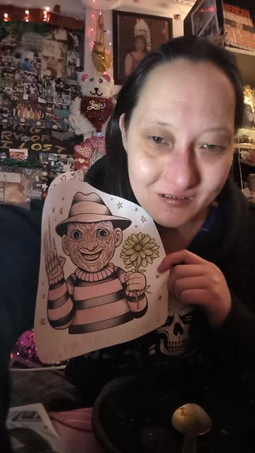 Ppl love vampires why can't I love freddy