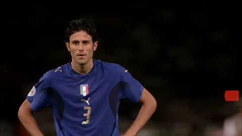 Shakira - Waka Waka (This Time for Africa) (The Official 2010 FIFA World Cup™ Song)