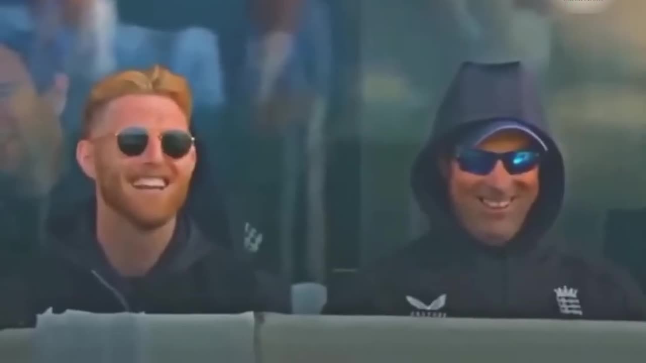 What a seen!