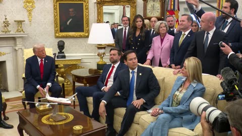 President Trump Meets President Bukele In the Oval Office