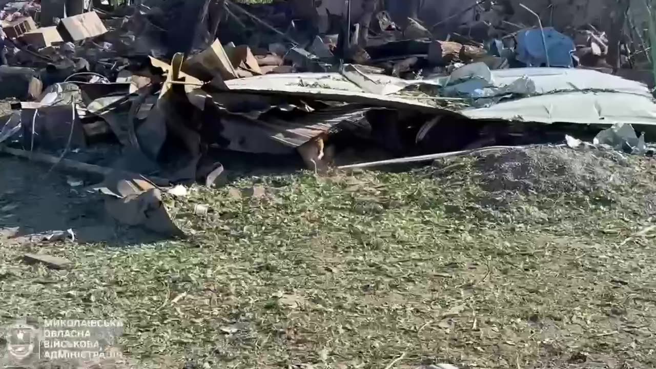 🙏 The aftermath of Russian Kh-22 missile strike on Mykolaiv…