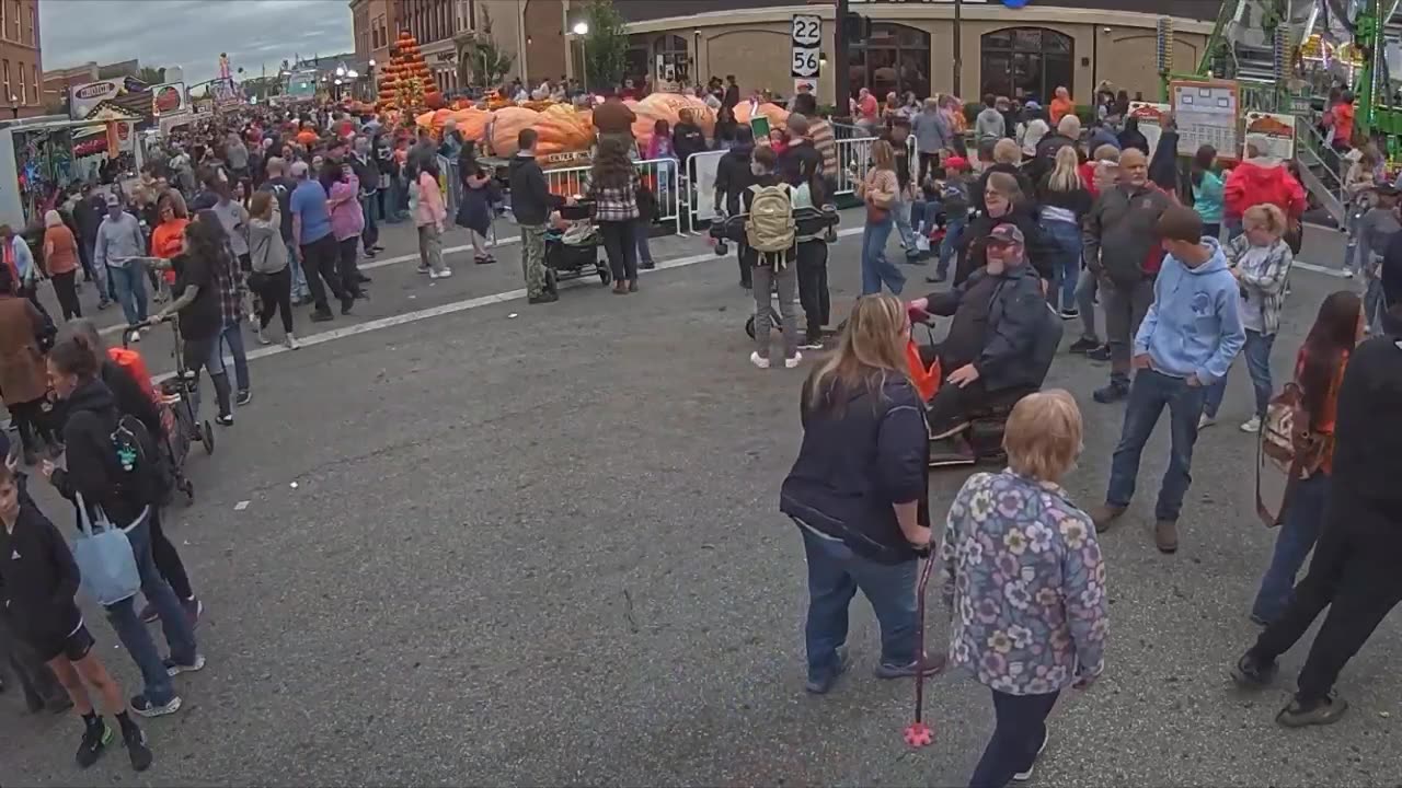 OCTOBER 15 2025 DAY 2 OF CIRCLEVILLE PUMPKIN SHOW PART 1