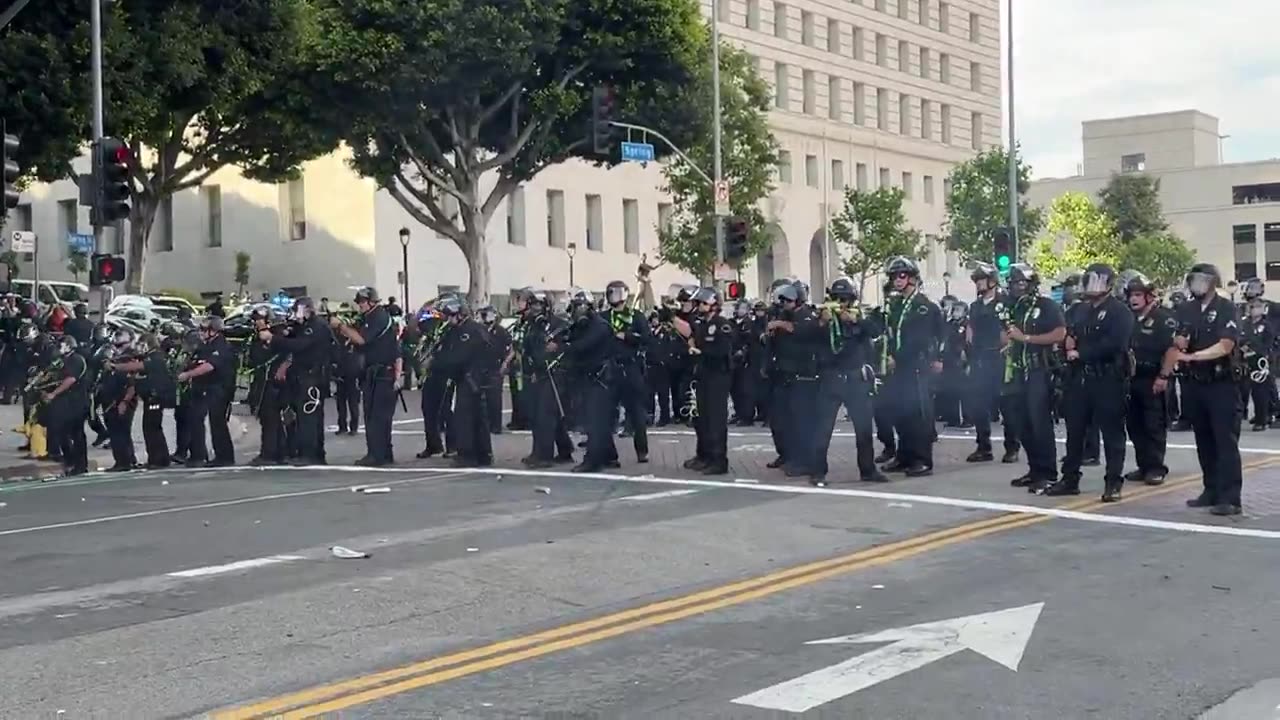 LAPD firing riot rounds into the No Kings protest, which turned violent