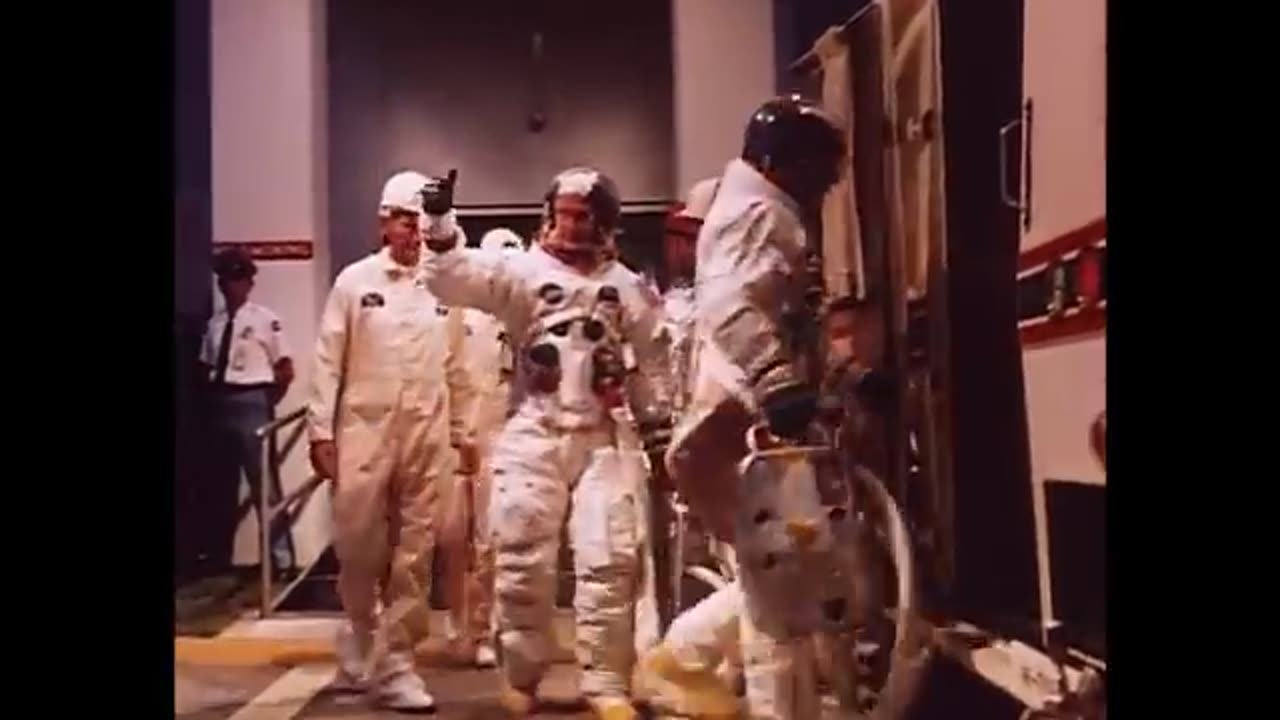 The Police - Walking On The Moon (Official Music Video)