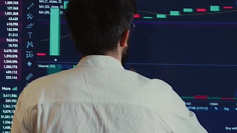 Beginners in crypto will lose a lot of money. #money #finance #wealth #crypto #shorts #reels