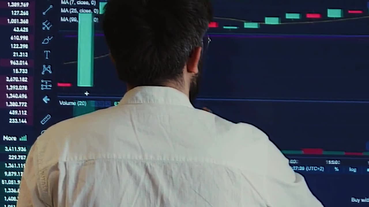 Beginners in crypto will lose a lot of money. #money #finance #wealth #crypto #shorts #reels