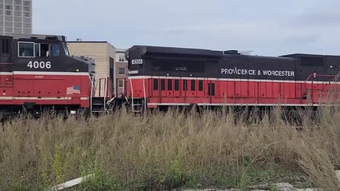 Providence & Worcester Long WOGR under the B&A interlocking at Worc B40-8 B40-8W B39-8E
