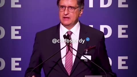 Depois de contribuir com a farsa da denúncia do golpe, agora Gonet se pronuncia criticando a decisão do STF de intervir na votação da Câmara que sustou a ação penal.