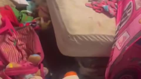 Kids Living In Squallor