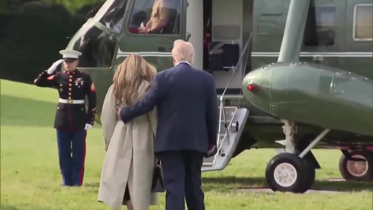 Trump and the First Lady depart the White House for the pope’s funeral