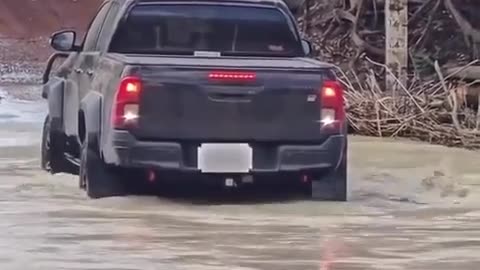 🚗😂 This Tailgater is Going to Give You a Heart Attack! | FunFM