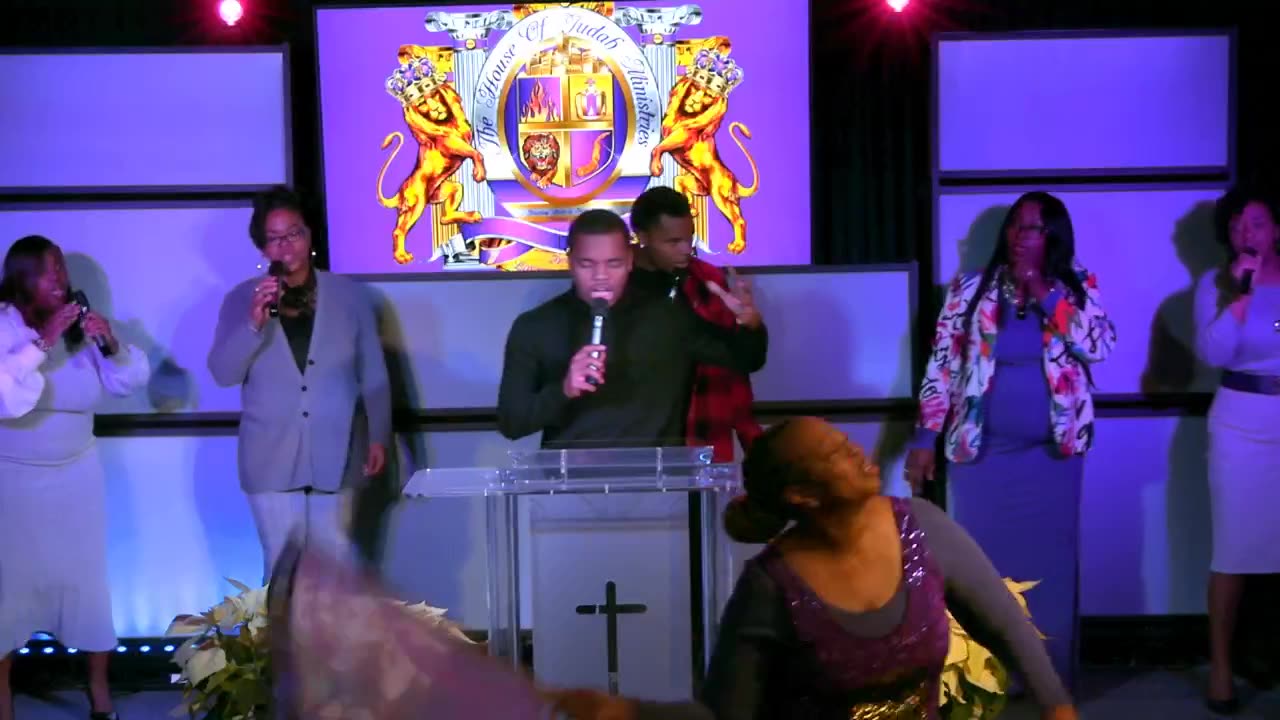 Sunday Morning Worship!