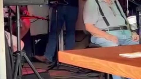 Only Daddy That'll Walk the Line - Cover (Live Performance)