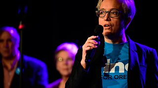 ‘CONSTITUTIONAL CRISIS’: Dem Governor’s Unthinkable Act Has Federal Agents Scrambling