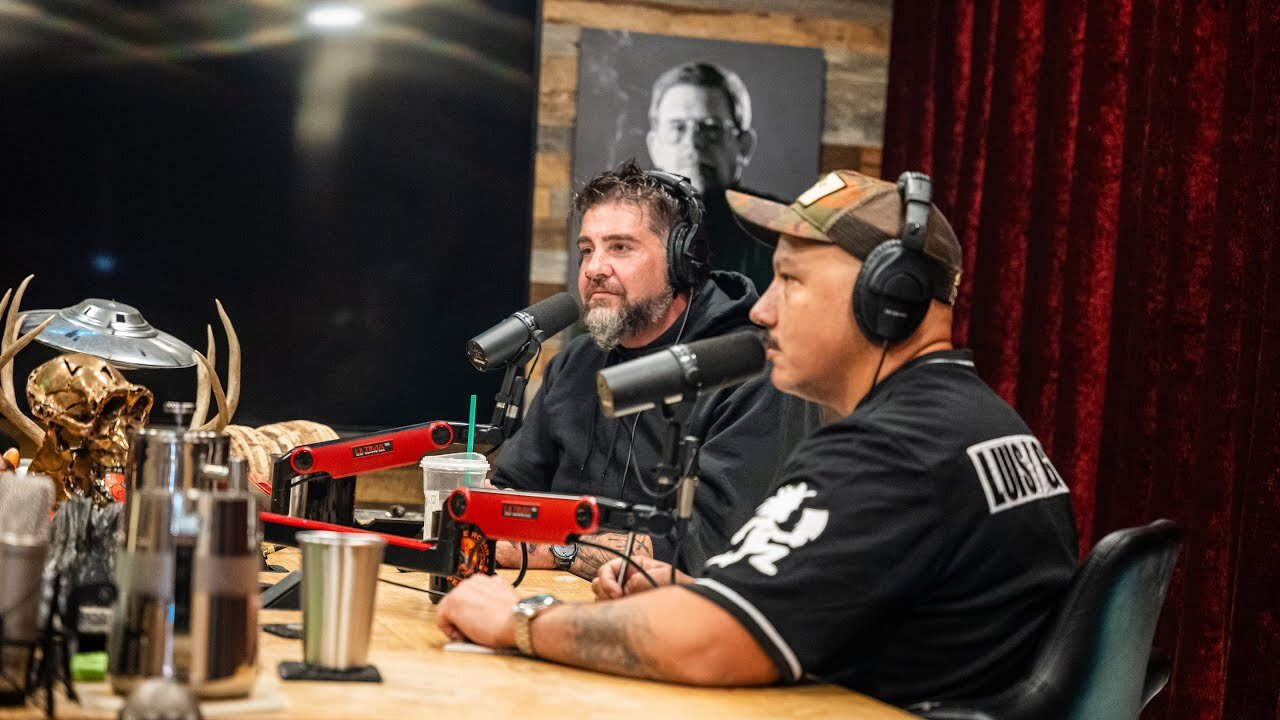 Joe Rogan Experience #2405 - Luis J Gomez & Big Jay Oakerson