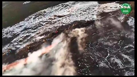 volcán Elena hace erupción