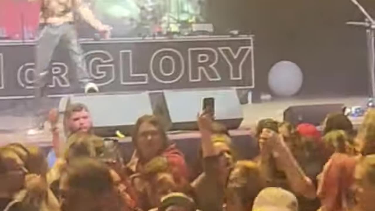 Palaye royale ( live)