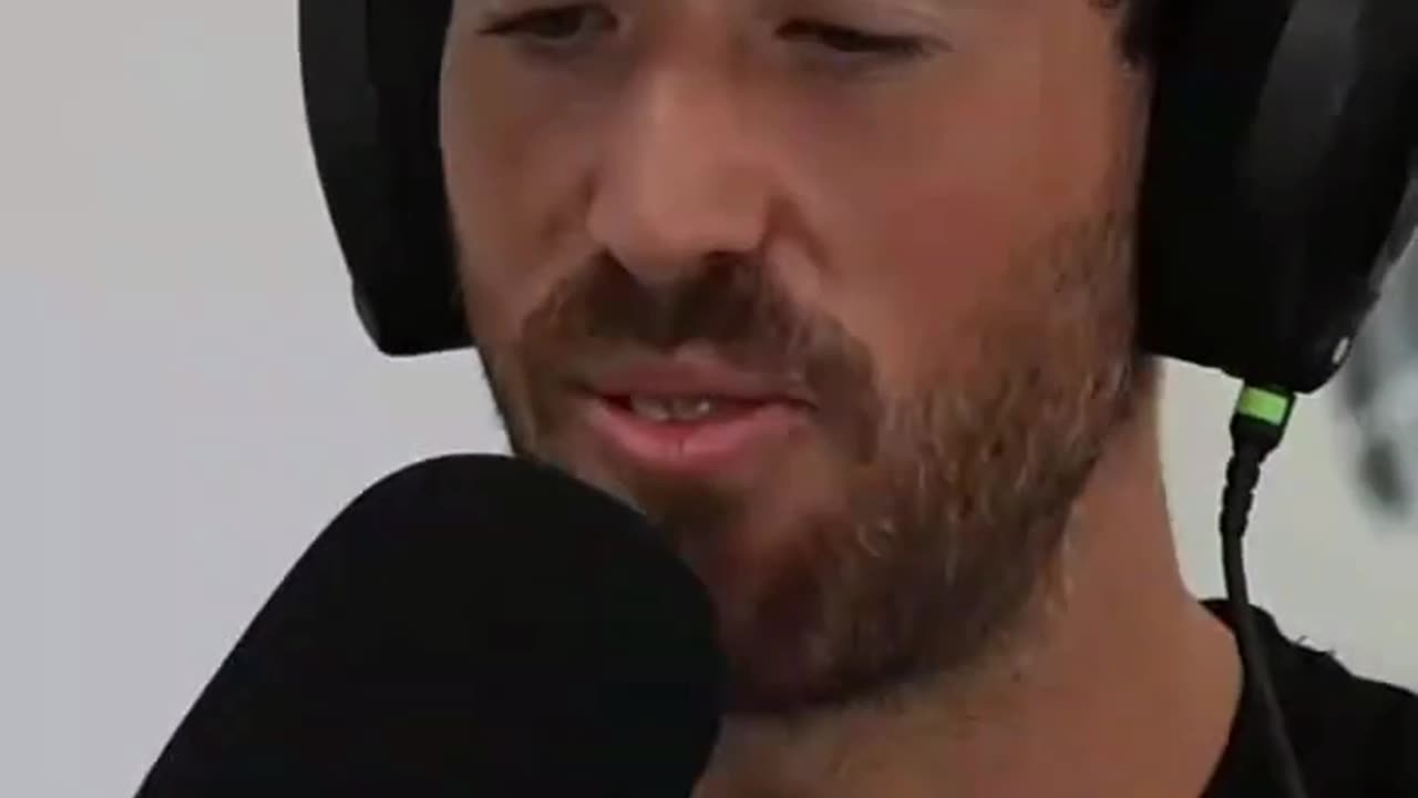 מנכ"ל הסטארט-אפ הטכנולוגי BizBiz Share, אליוט דייניו: "משבר שינויי האקלים" זו הונאה