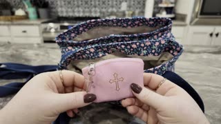🌸 What’s in my Kipling Bag & Wallet in Petite Petals 🌸🌸🌸