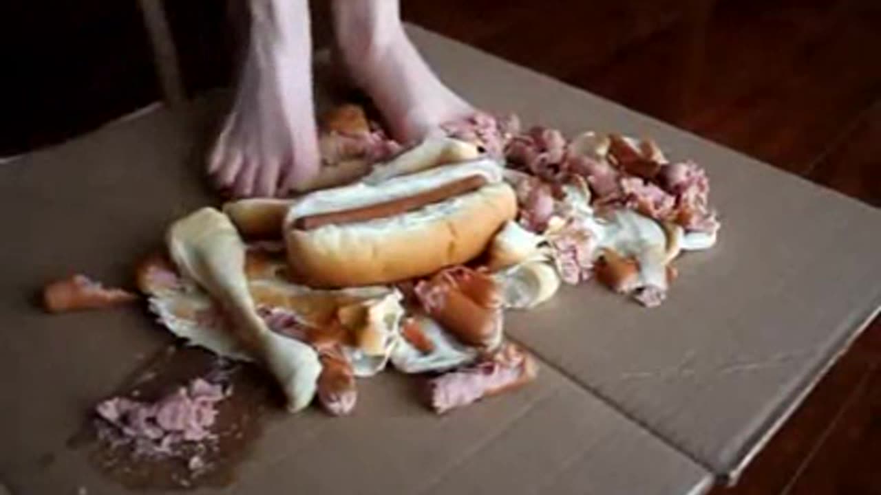 Barefoot Hot Dog Crush
