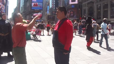 Luodong Briefly Gives Energy To Mario In Times Square