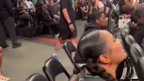 Moliy at the Barclays Center, they had to let her Shake It to The Max!