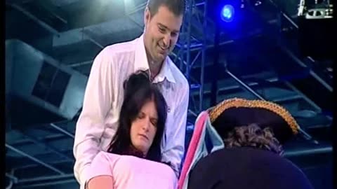 BANNED HYPNOSIS STUNT! - DO NOT TRY THIS AT HOME! - Hypnotist Mark Anthony