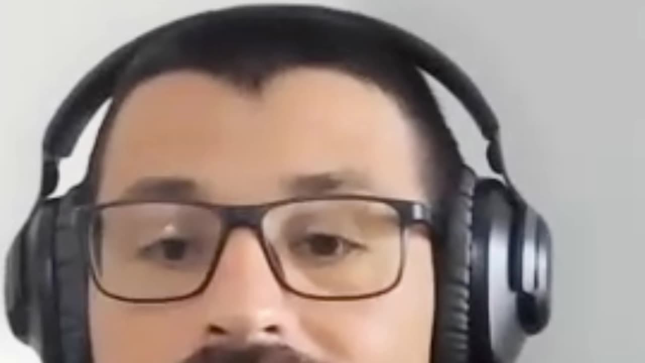 It's Up To You To Develop Your Career | Alexsandro Tramuntinn Goncalves