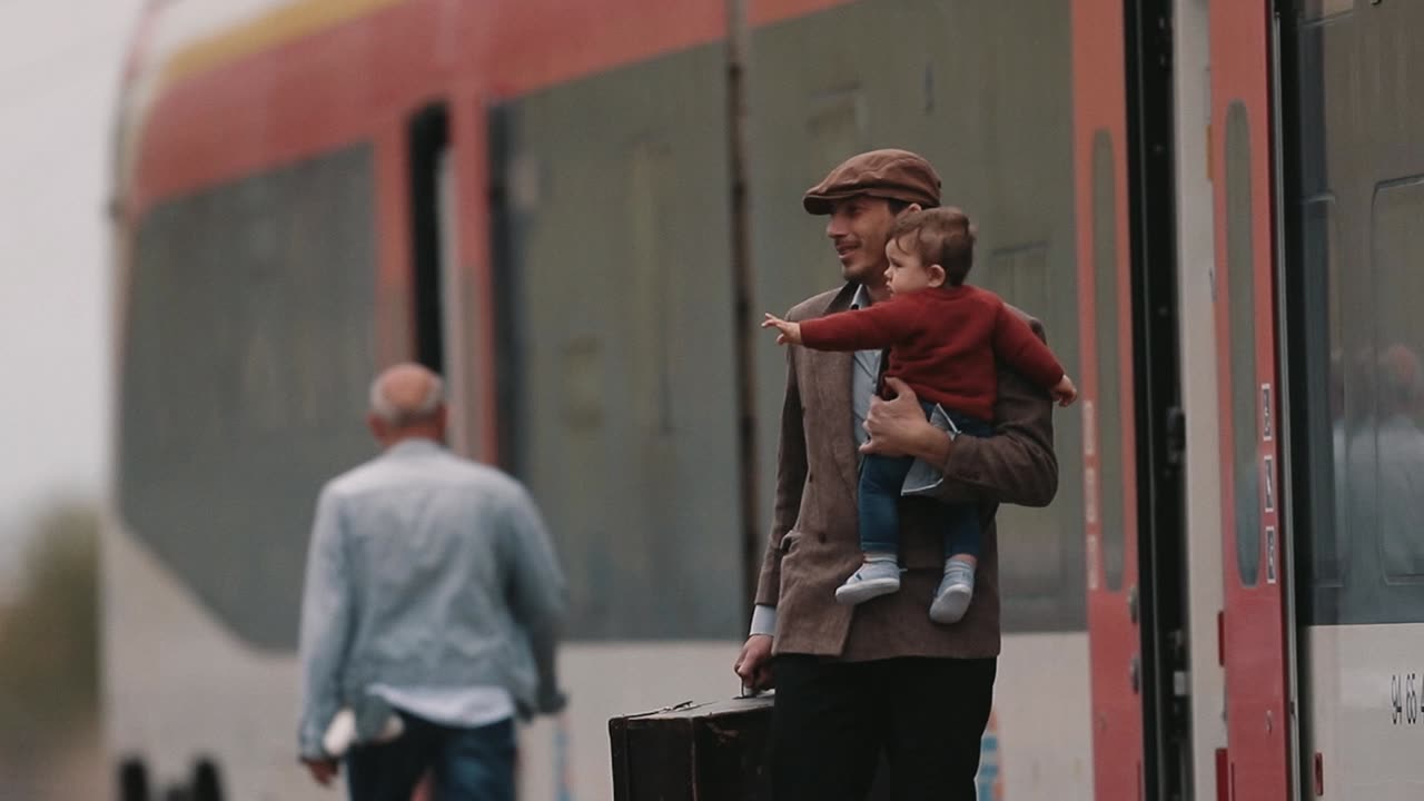 Aki Rahimovski & Guru Hare - Majko