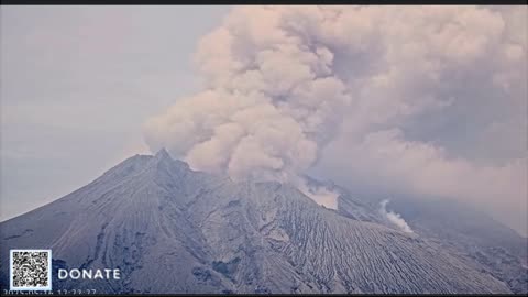 ERUPTION VOLCANO Sakurajima Crater Kagoshima, JAPAN'