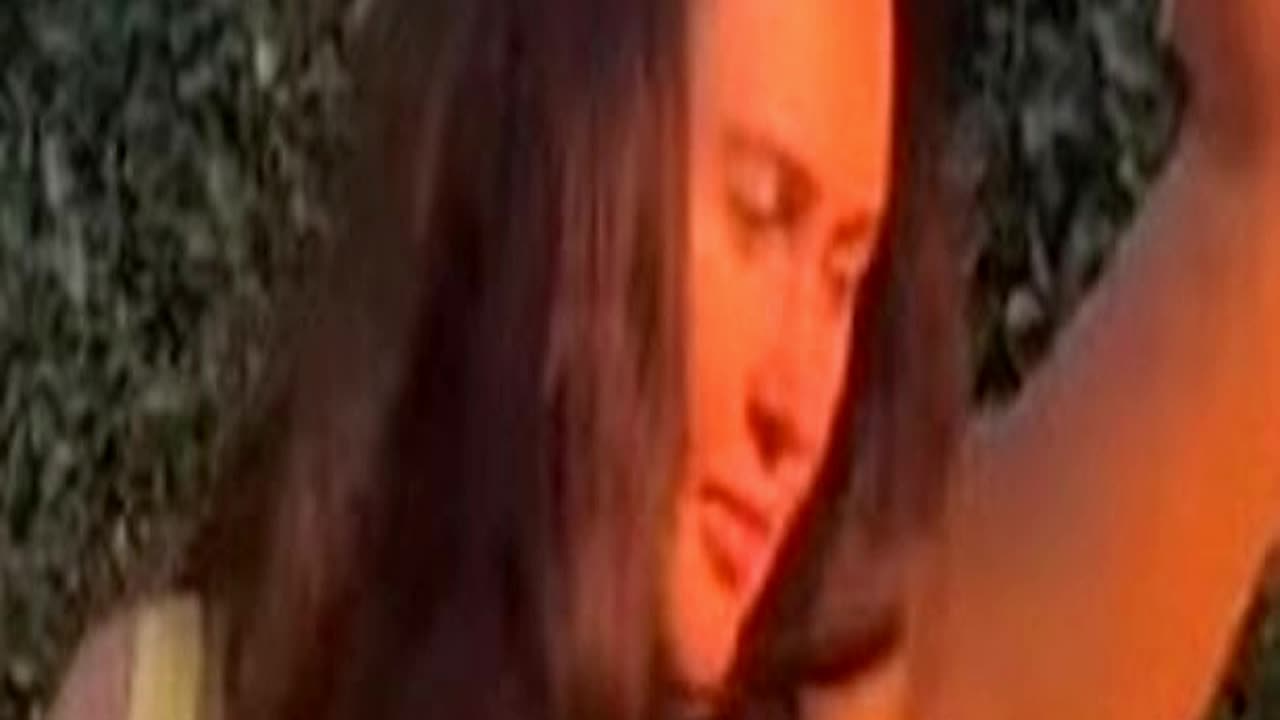 Charlotte Dawson Oozes Confidence as She Poses in