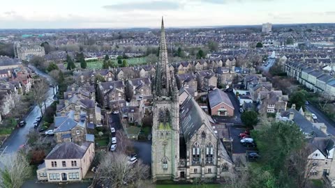 What’s the Purpose of Spires on Some Buildings¿