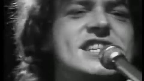Joe Cocker - With A Little Help From My Friends (1968) (360p)