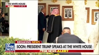 OMGAWD President Trump is showing the Prince the auto pen portrait!